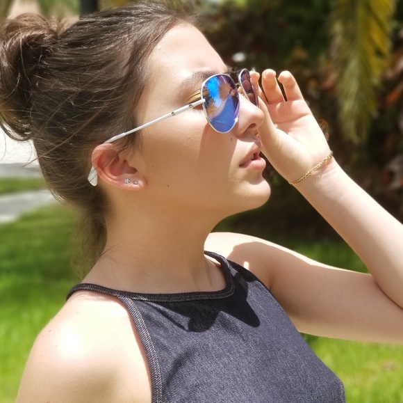 SILVER AVIATORS MIRRORED SUNGLASSES BLUE LENS - Picture 3 of 6